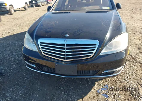 2012 Mercedes-Benz S 550 4Matic z USA, uszkodzony, nr VIN WDDNG9EB1CA483809